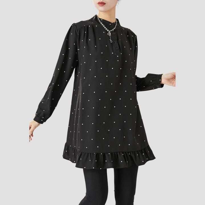 Gabrielle Blouse | Elegante zwart-witte polka-dot shirt met ronde hals en lange mouwen voor dames